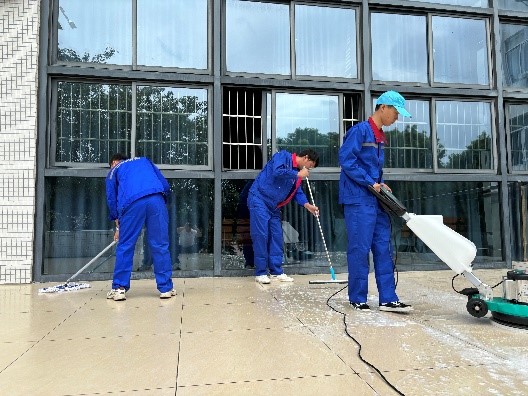 解讀《建筑地面工程防滑技術(shù)規(guī)程》中對(duì)防滑劑的要求及意義 解讀《建筑地面工程防滑技術(shù)規(guī)程》中對(duì)防滑劑的要求及意義